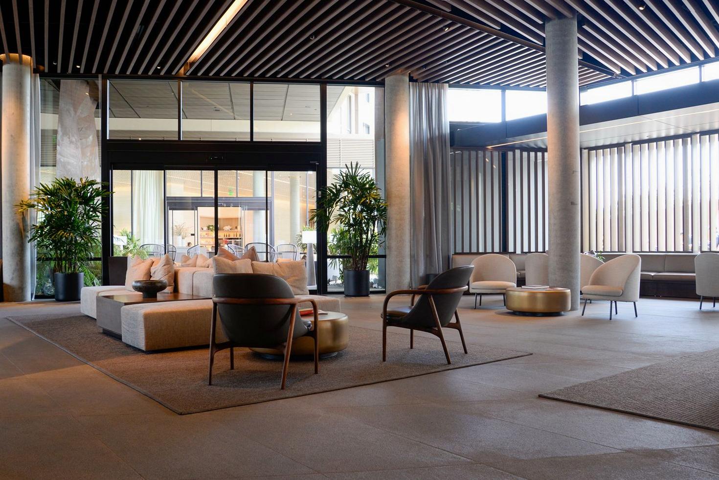 Guest photo of the lounge