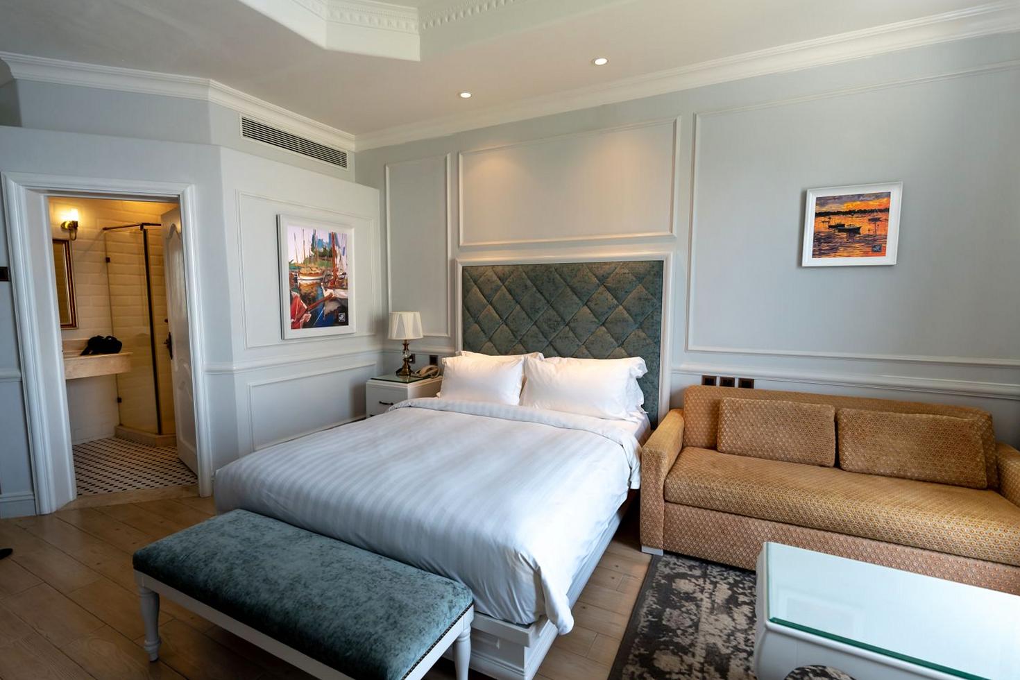 Room Interior 8